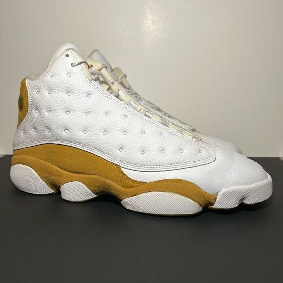 Mens 04’ AIR JORDAN 13 XIII Wheat Leather Basketball Sneakers / Size 12